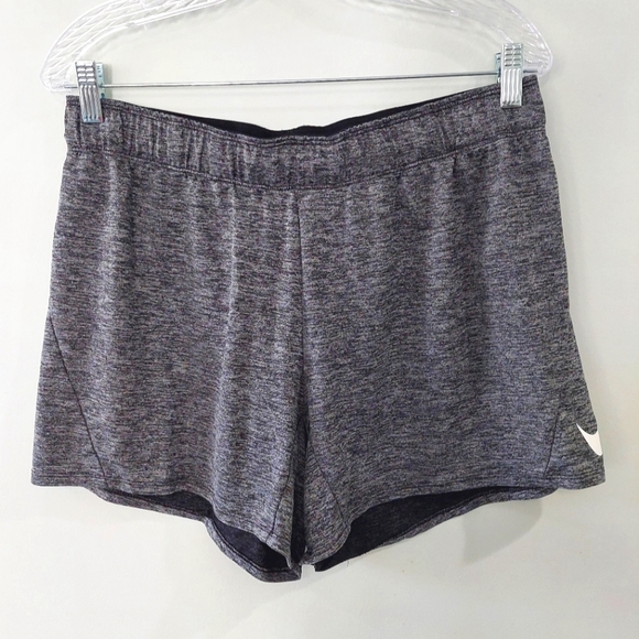 Nike Dri-Fit activewear shorts Large gray with white logo 5in inseam - Picture 1 of 7